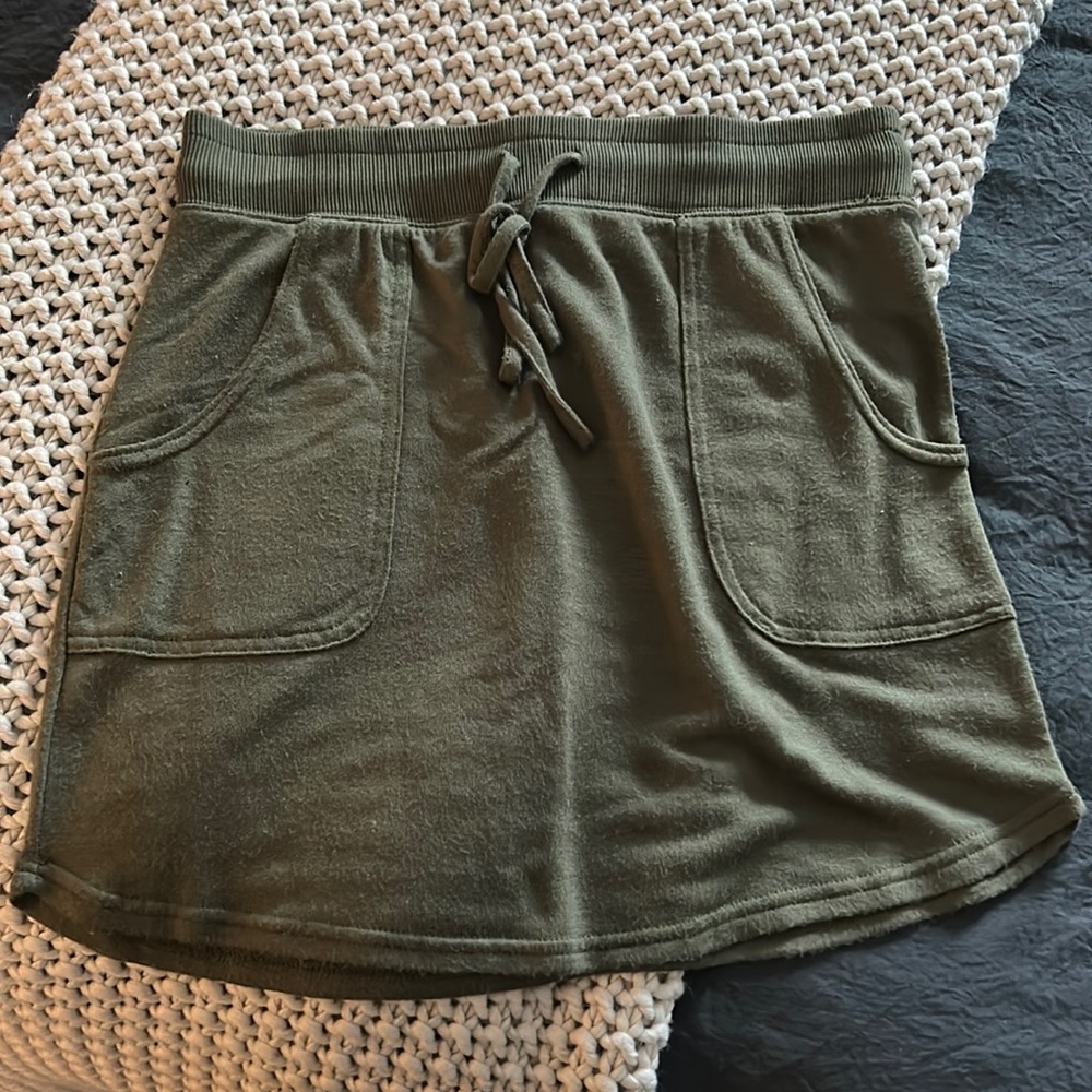 Balance Collection Skirt